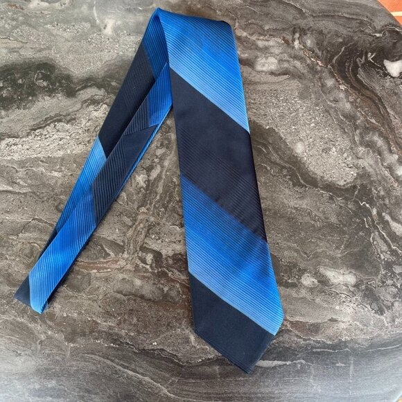 Vintage 1950s-1960s Fashion Craft Terylene Polyester Blue Striped Tie - Picture 5 of 5